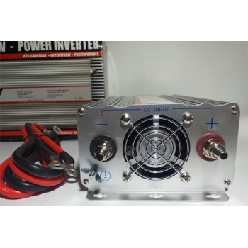 Инвертор (преобразователь) 12V-220V 1000W BILTEMA (Тайвань, Швеция)